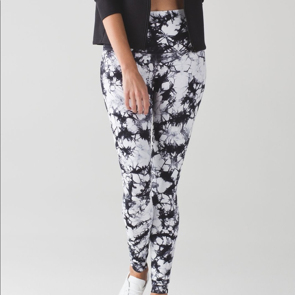 Lululemon Highwaisted Tie-Dye Legging
